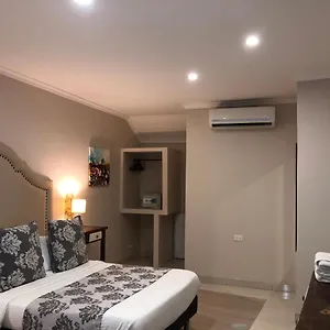 Hotel Galeria La Trinidad ***