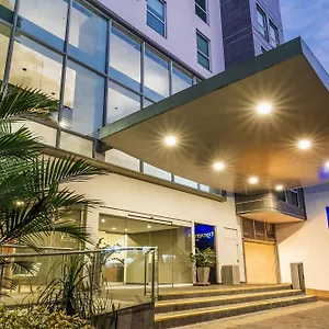 Hotel Express By Marriott Colombia ****
